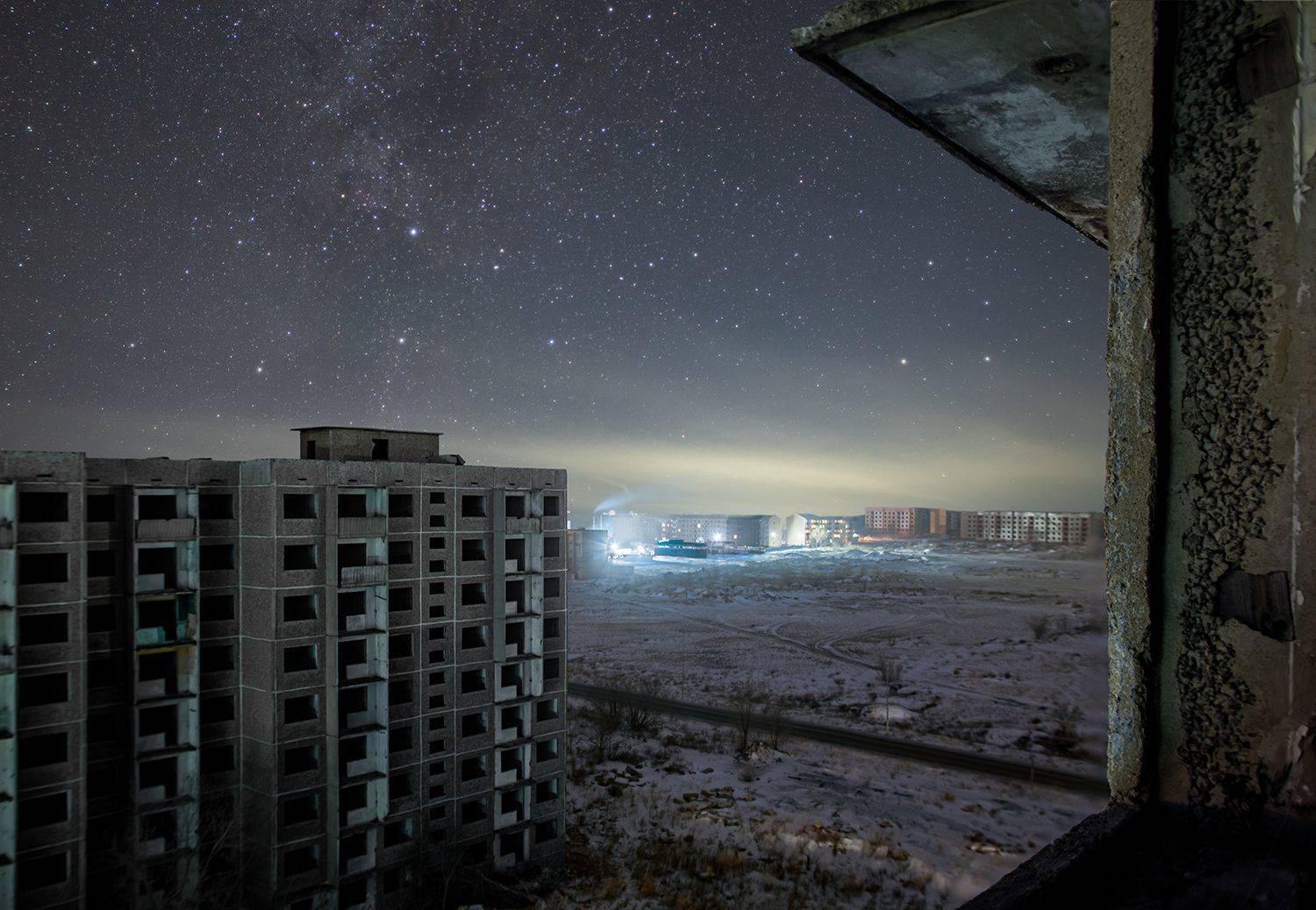 млечный путь, звезды, космос, ночь, длинная выдержка, canon, пейзаж, фонарь, степь, свет, дом, руины, город, Евгений Бондарь