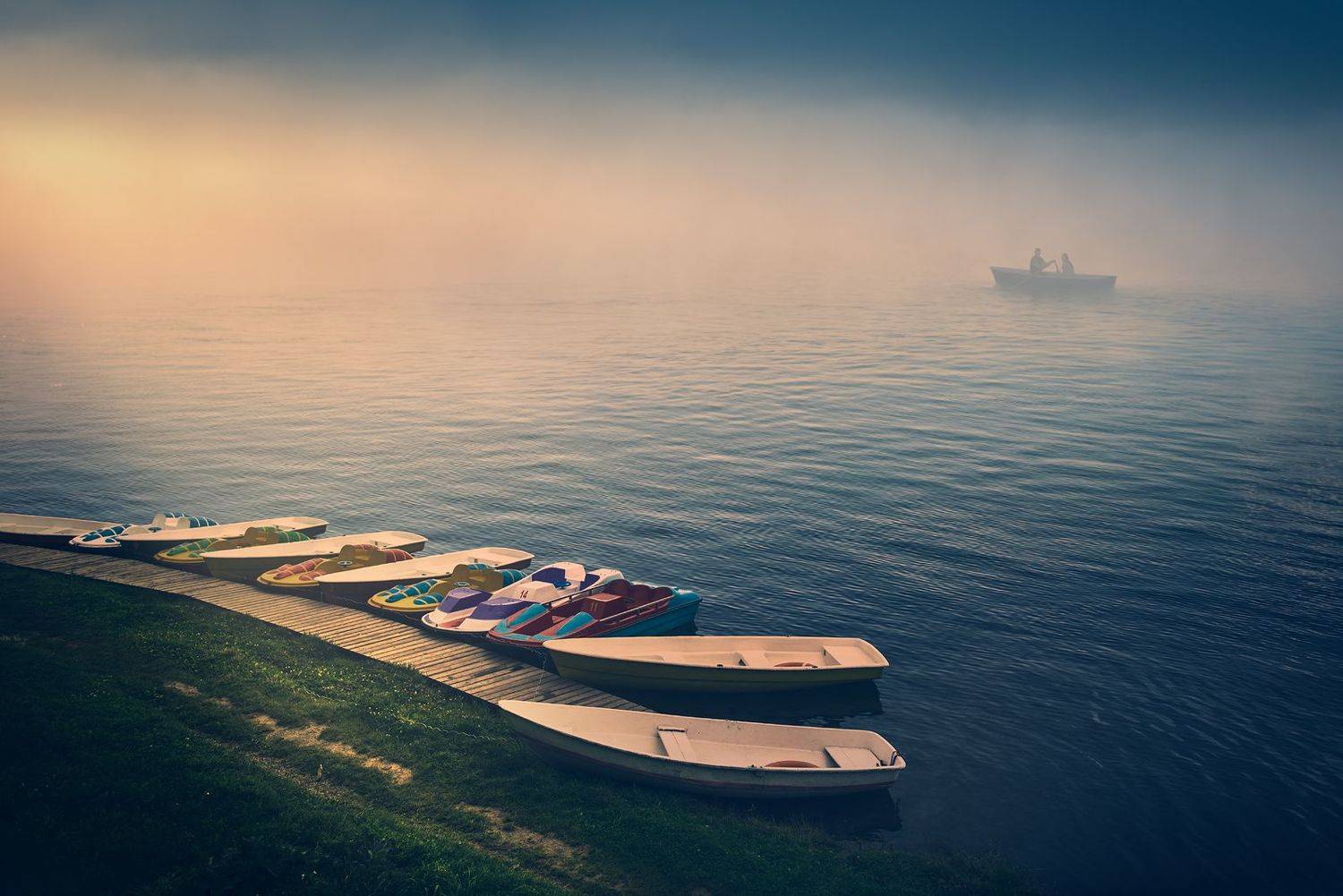 пейзаж, причал, пристань, прокат, лодки, плавать, кататься, утро, туман, вода, река, красноярск, енисей, отдых, Дмитрий Антипов