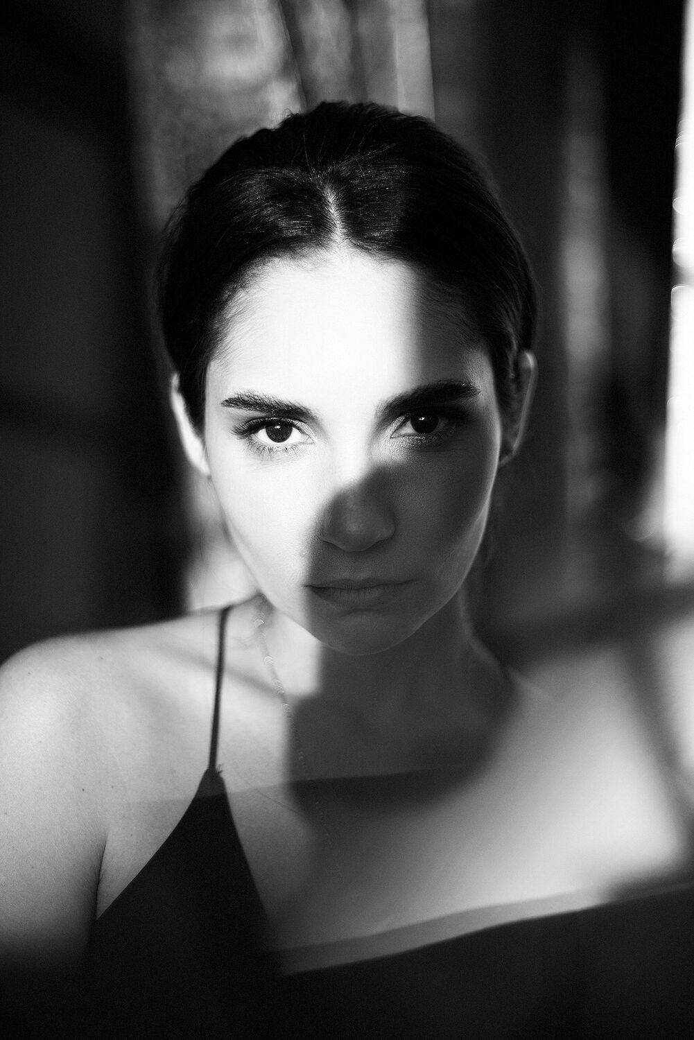 портрет, портретная фотография, женский портрет, естественный свет, студия, фотосессия, черно-белое, черно-белая фотография, чб, Матвей Кармаков