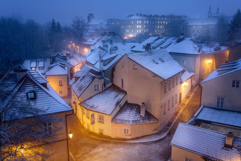 прага, рассвет, европа, город, храм, prague, чехия, снег, morning, europe, temple, czech republic, cityscape, city, snow, street, улица, путешествие, travel Новый свет фото превью