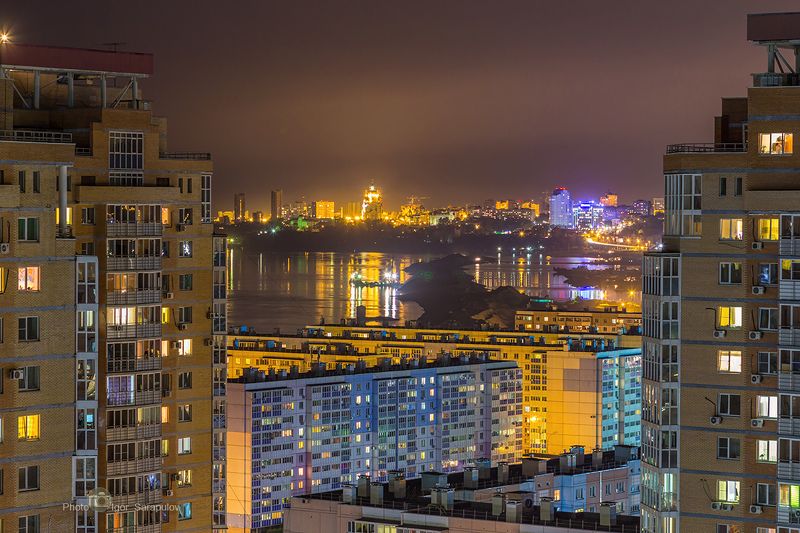 хабаровск, дв, дальний восток, берег,  амур, ночь, ночные окна, высотка,  застройка, жилой комплекс, микрорайон, многоэтажка, вечерние огни, ночное освещение, улица, Огни ночного Хабаровска фото превью