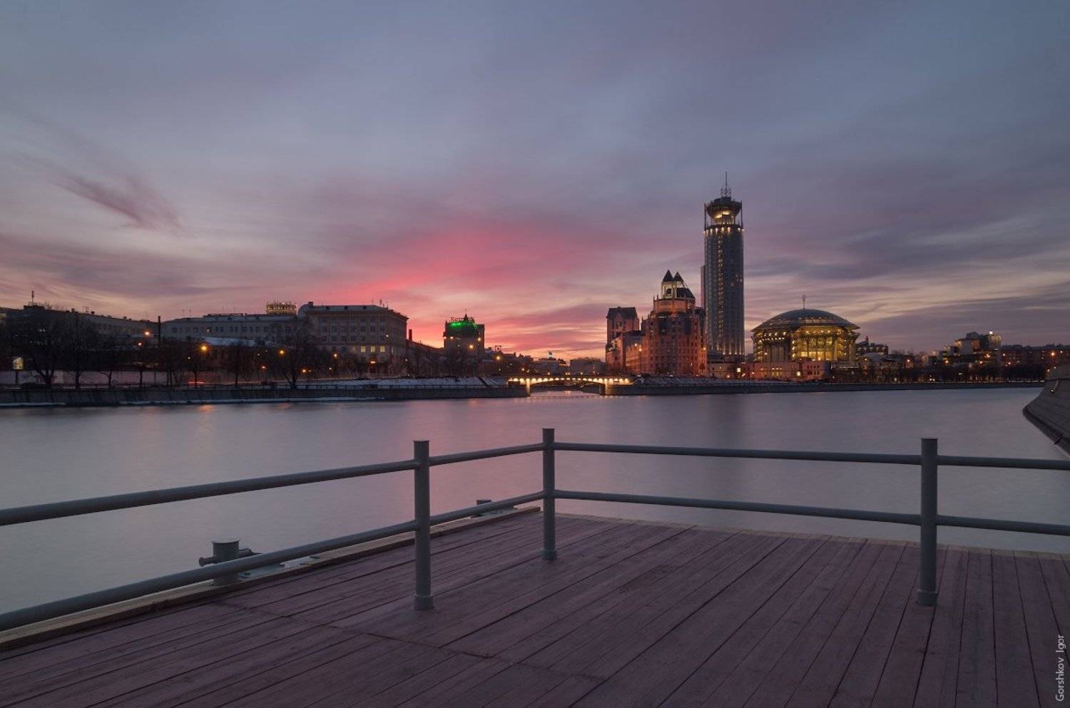 Вечер, Город, Закат, Март, Ммдм, Москва, Набережная, Небо, Небоскрёб, Причал, Река, Свисотель, Горшков Игорь