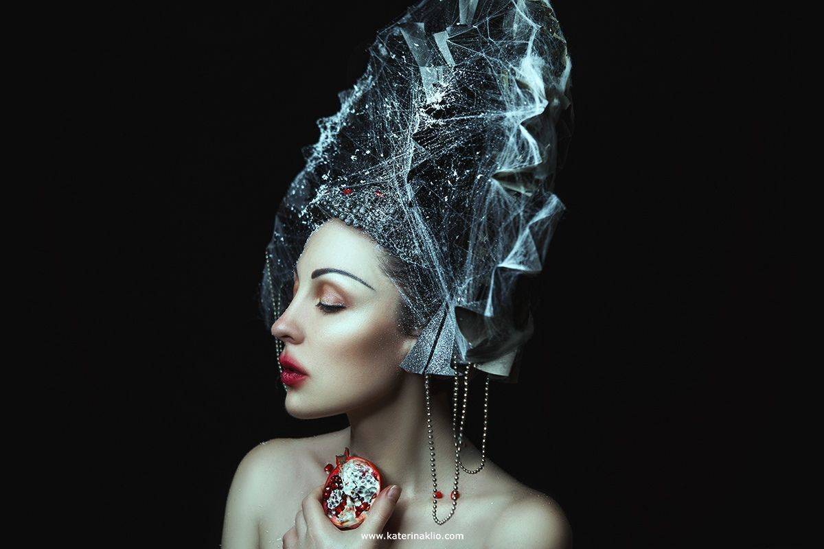 Pomegranate, kokoshnik, granat, portrait, close up, woman, model, art, fine art, lips, trendy, russia, russian, style, Катерина Клио