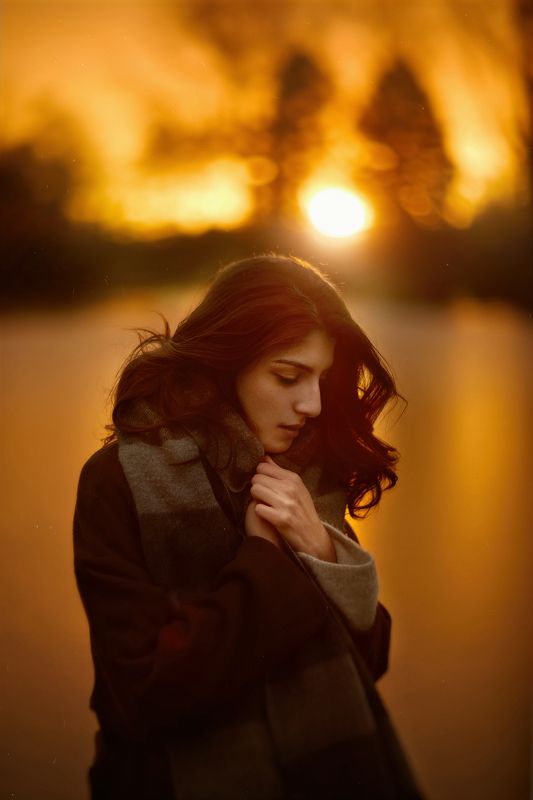 арт, фотография, женщина, девушка, озеро, гелиос Golden Sunrise фото превью