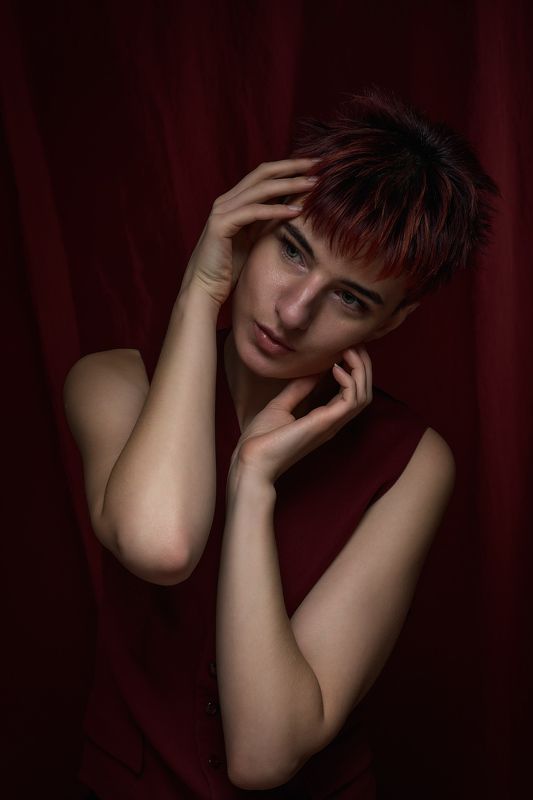 Red Sara фото превью