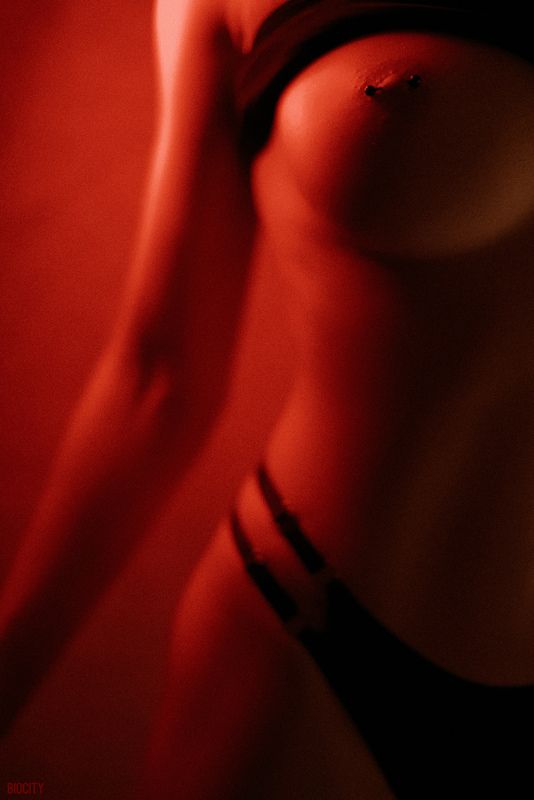 underneath your clothes фото превью