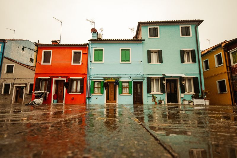 Pigeon & Burano`s traditional buildings фото превью