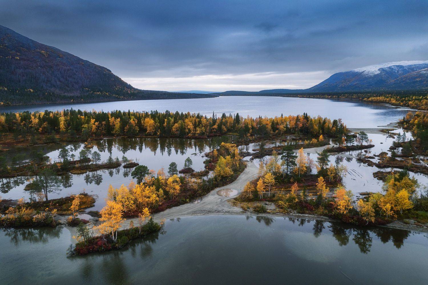 россия, мурманская область, кольский полуостров, пейзаж, природа, осень, заполярье, рассвет, гольцовое, хибины, озеро, Оборотов Алексей