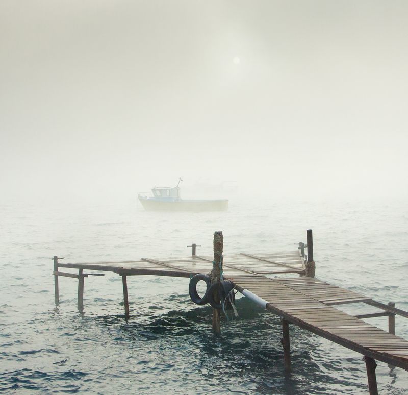 Туманный причал фото превью