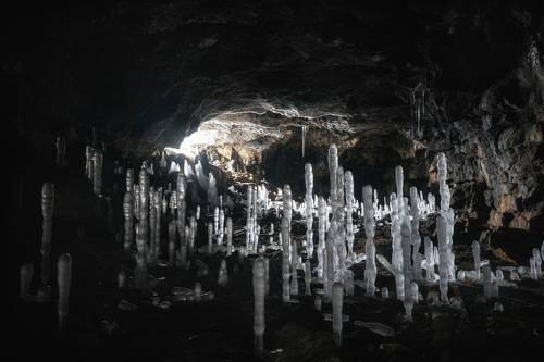 Вёлсовская пещера