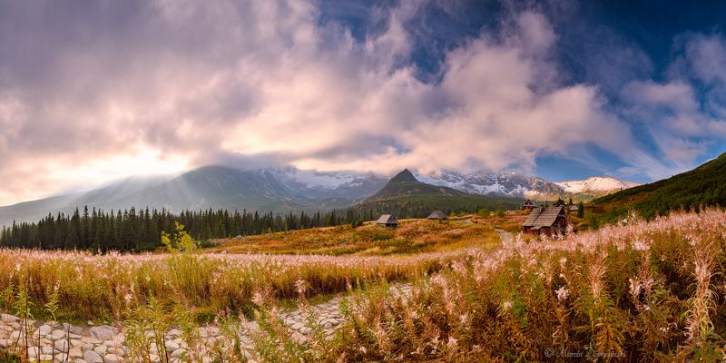 Poland, Tatras, Tatra Mountains, mountainscape, landscape, sunrise, golden hour, hut, route, autumn, sky, clouds, trees, Tullusion, Nikon, Hala Gąsienicowa, Mały Kościelec The Silent Morning фото превью