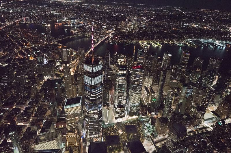 manhattan new york roman golubenko night A Flight in Times of \