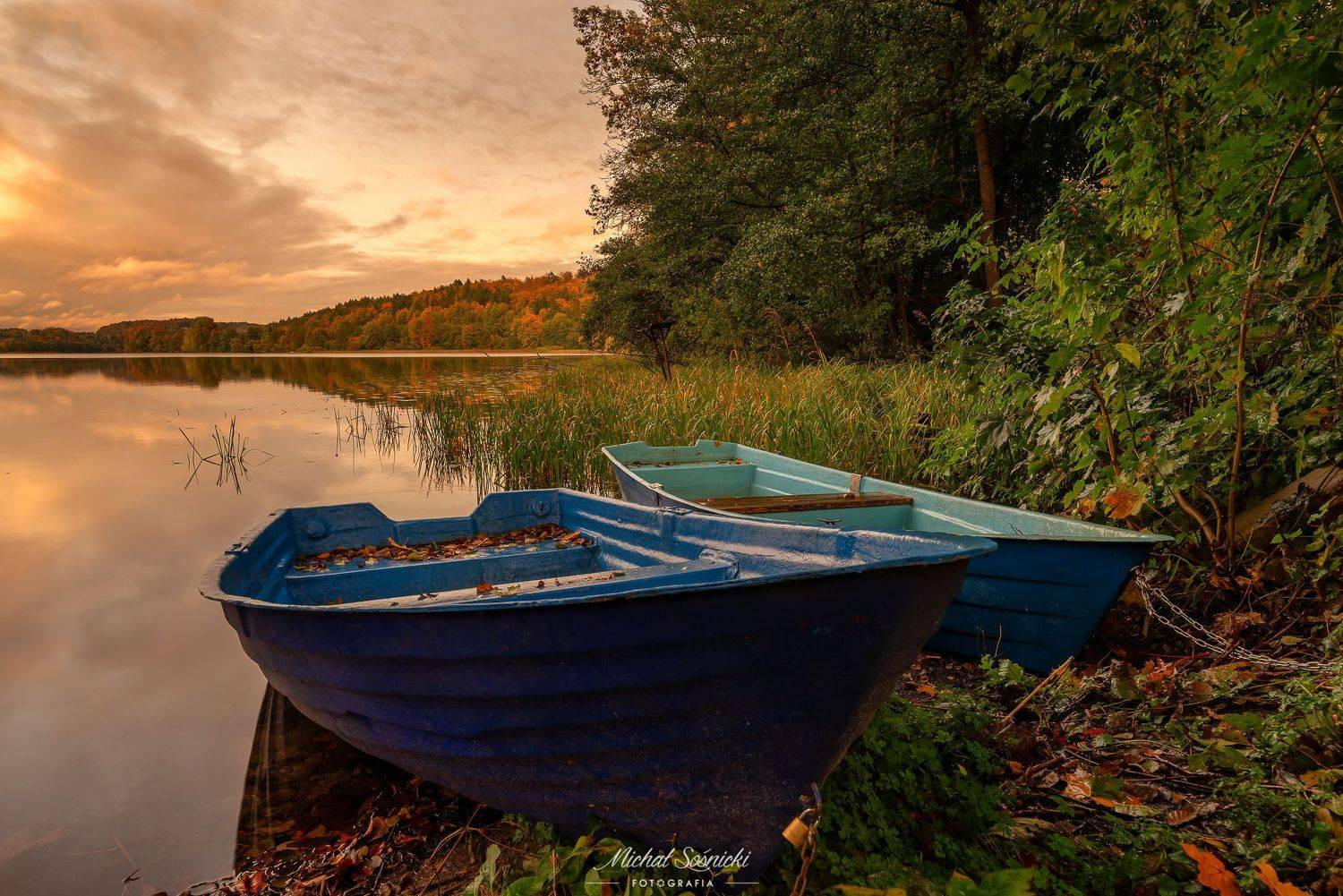 #poland #pentax #benro #lightroom #nikcollection #nature #sunrise #mountains #sky #fog #foggy #morning #pix #boats, Michał Sośnicki