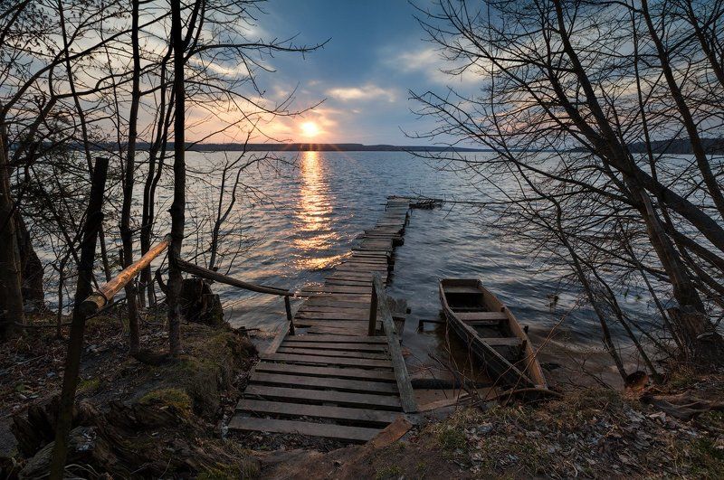 На озере фото превью