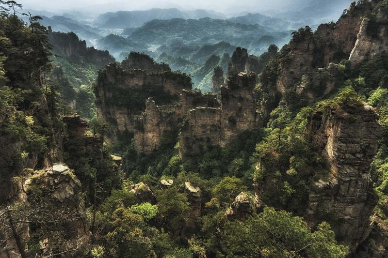 Китай, Чжанцзяцзе Ряды стен фото превью