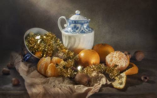 С мандаринками...