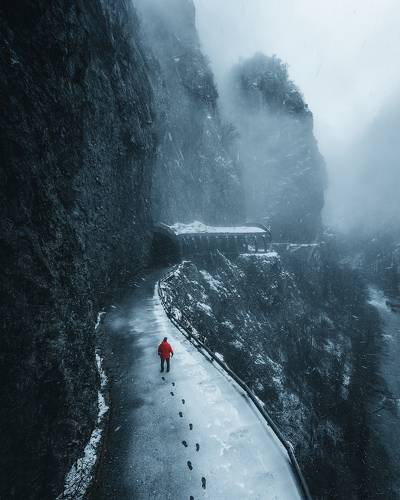 Заброшенная дорога 