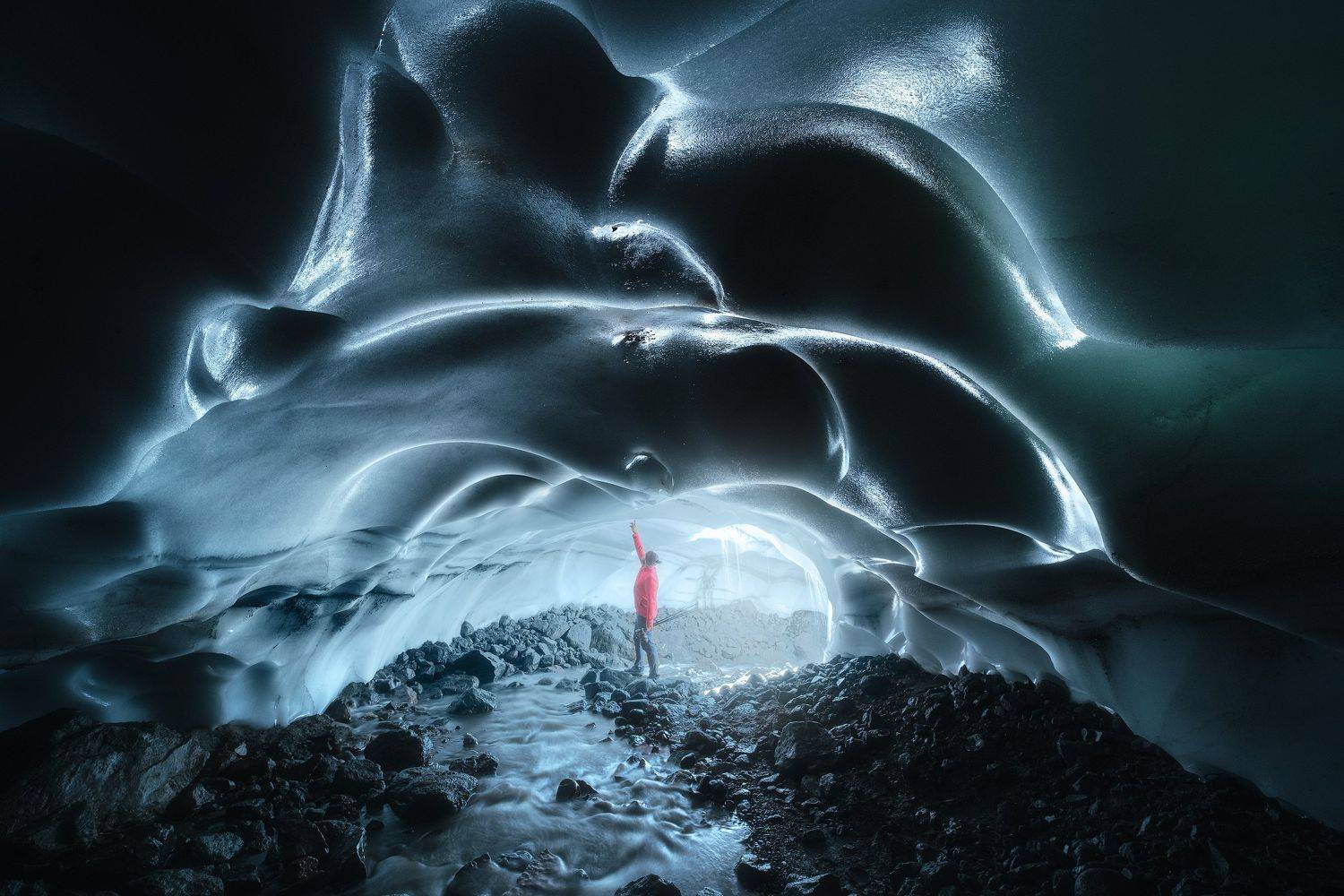 россия, камчатский край, камчатка, пейзаж, природа, лето, полуостров, пещера, дальний восток, ледяная пещера, лед, река, Оборотов Алексей