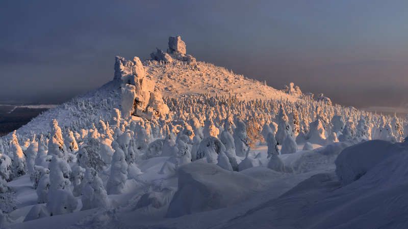 Помяненный камень фото превью