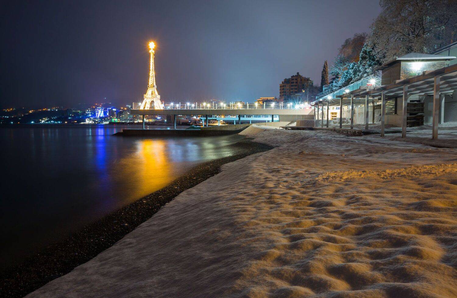ялта, зима в ялте, снег в ялте, массандровский пляж, крым, черное море, пейзажи крыма, франция, эйфель, Serge Titov