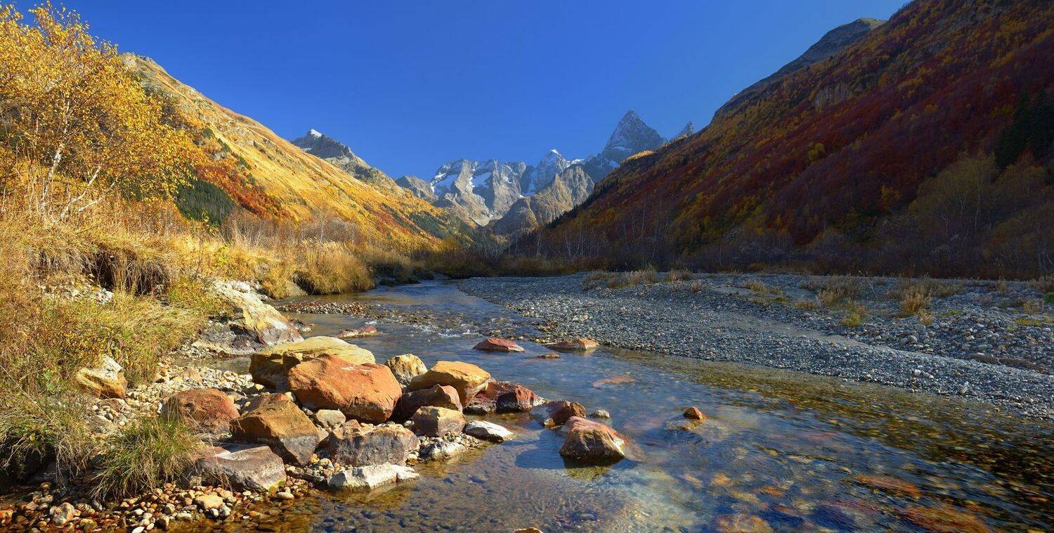 горы осень река гоначхир, Александр Жарников