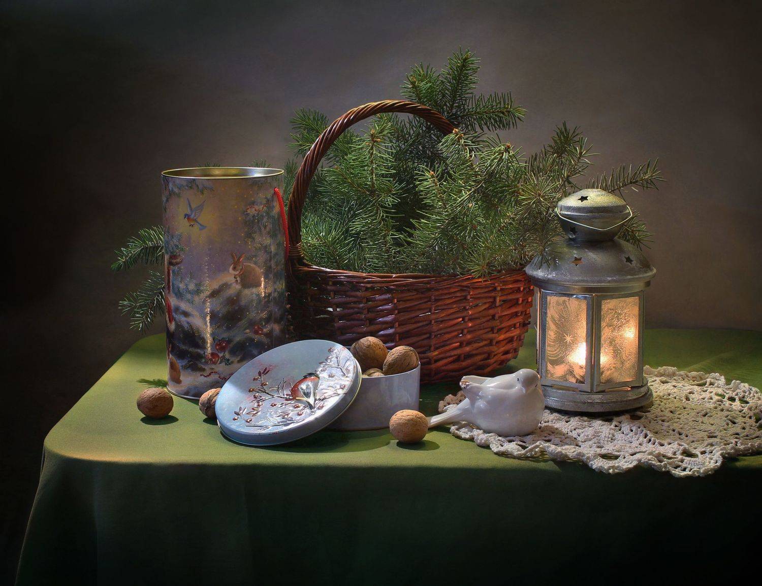 зима, натюрморт, новый год, елка, рождество, фонарик, корзина, орехи, Ковалева Светлана