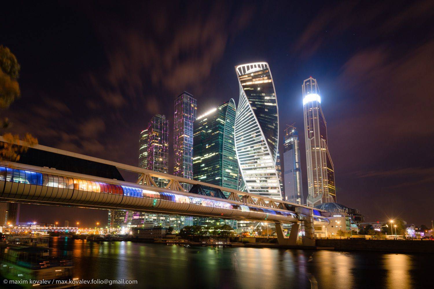 Москва, сити, мост, Багратион, облачно, иллюминация, небоскрёб, Максим Ковалёв