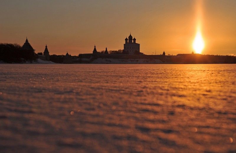 пейзаж, зима,день, город,псковская обл,снег, небо, солнце, псков, солнце, мороз,река Утро морозное! фото превью