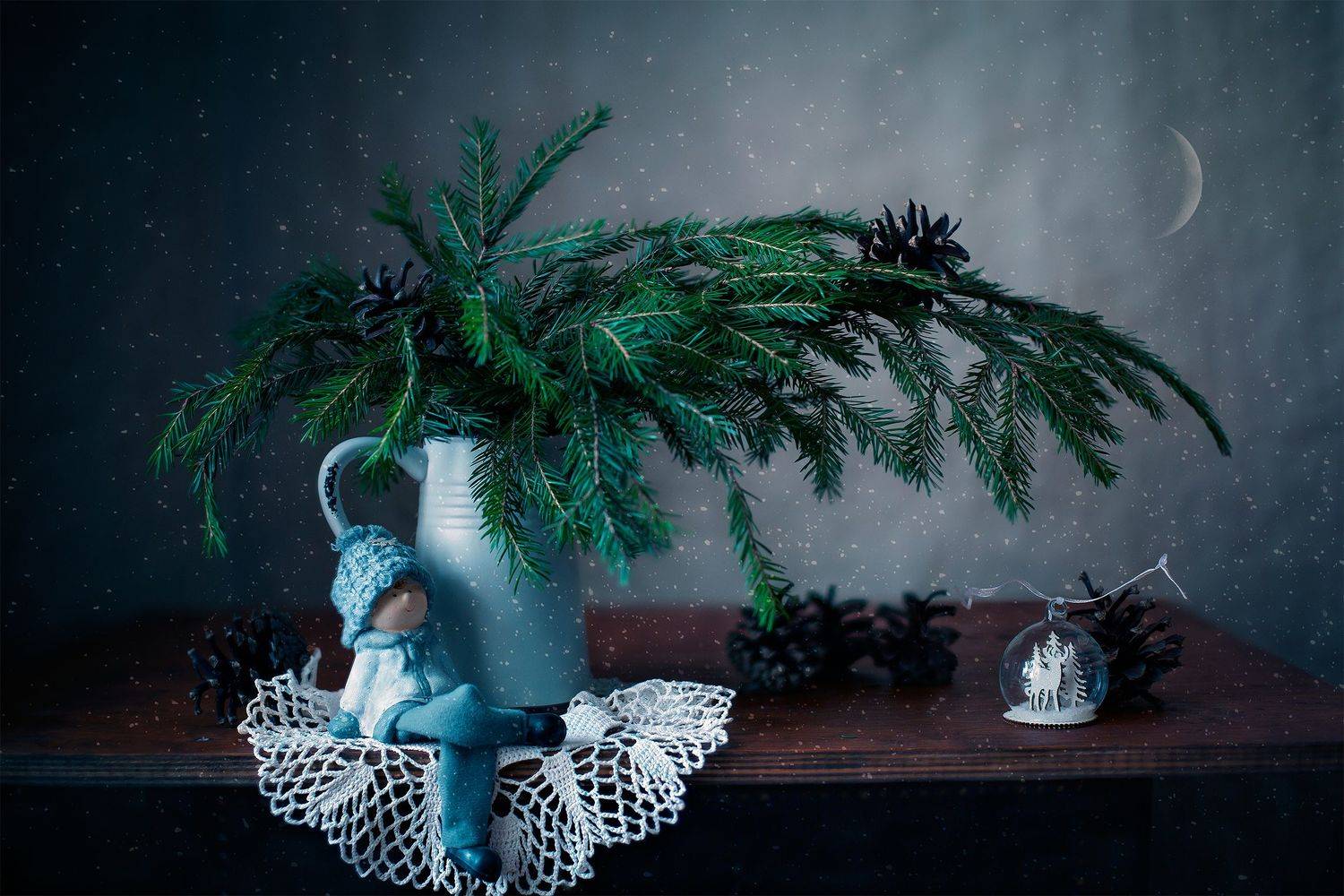 фоторабота, фотонатюрморт, натюрморт, миламиронова, новыйгод, праздник, мечта, желание, месяц, небо, ночь, ель, ветка, шишки, Мила Миронова