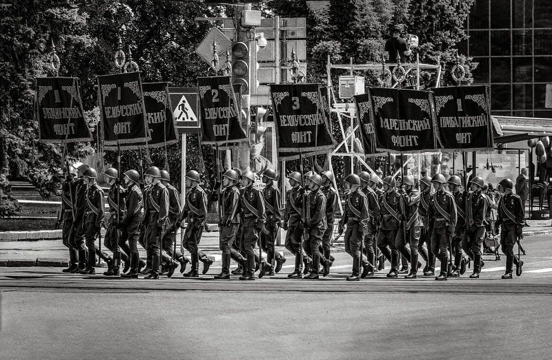 Черно белое настроение фото превью