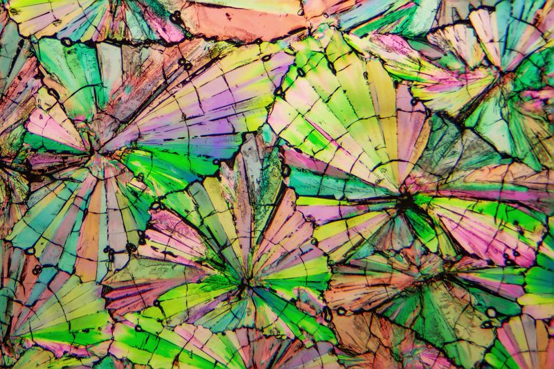 Brown sugar under a microscope фото превью
