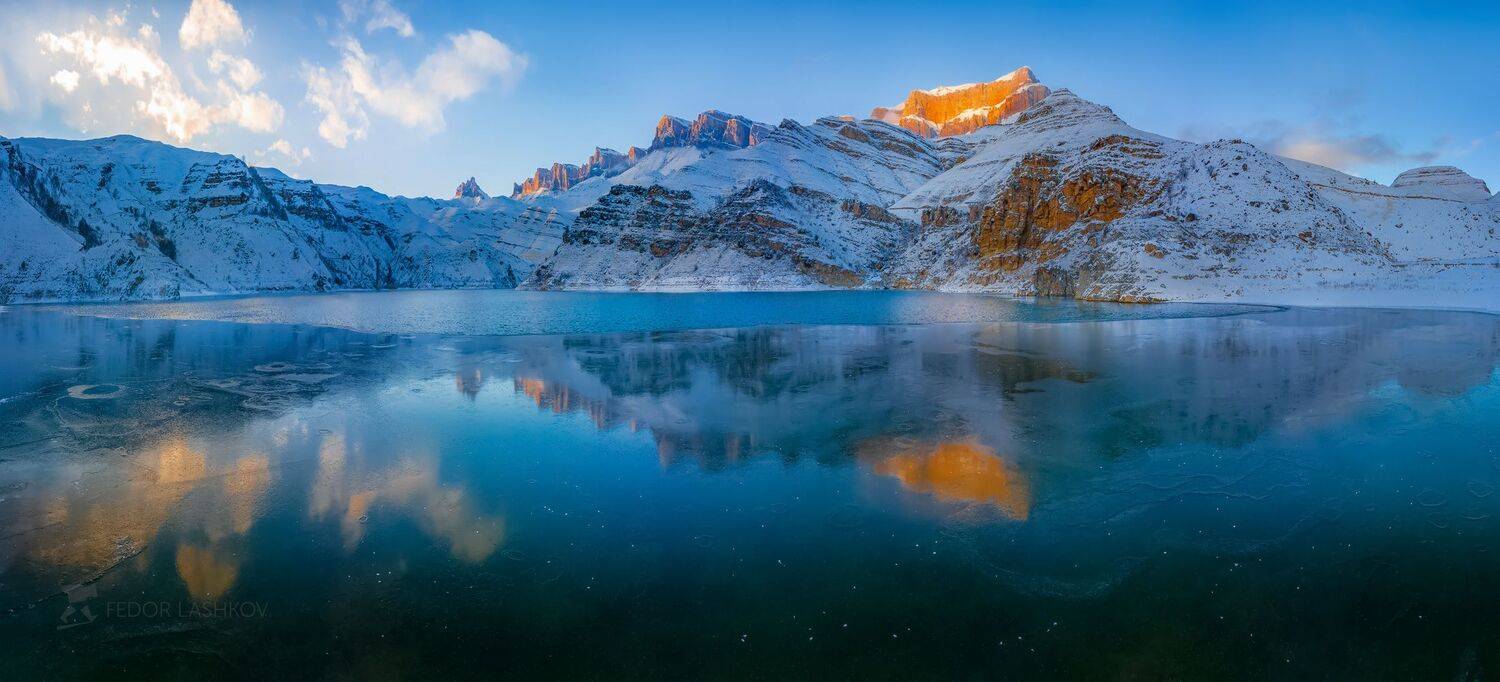 северный кавказ, горы, гора, вершина, путешествие, туризм, хребет, снег, снежное, зимнее, декабрь, зима21, в снегу, озеро, лёд, закат, отражение, берег, скалы, синие,, Лашков Фёдор