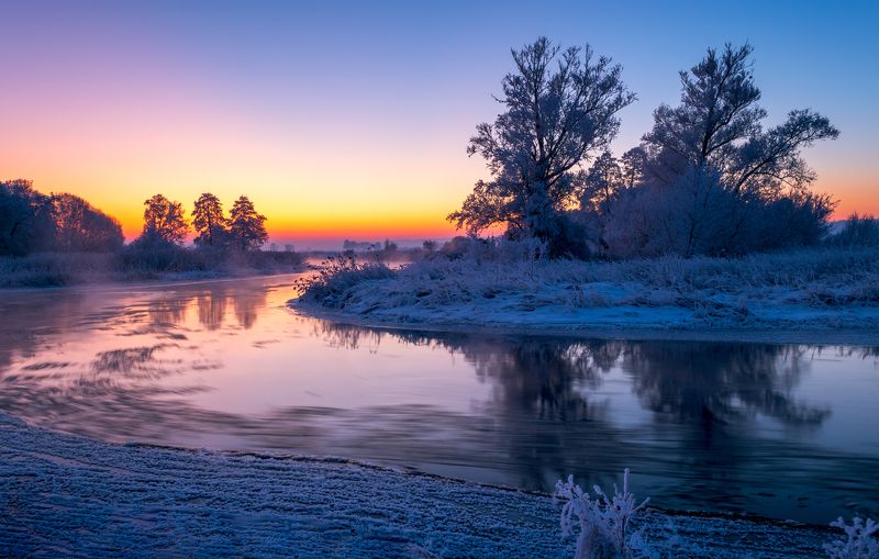 winter 2021, nature, ice, snow, river, gwda, landscape, sky, - 21 degrees, reflection in the water, trees, light, sunrise, frost December frosty morning фото превью