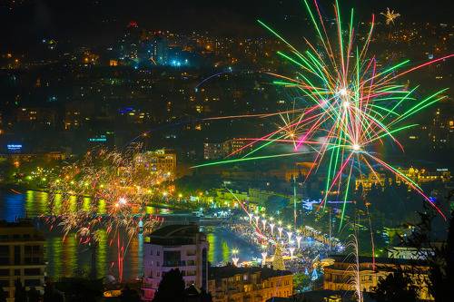 Новогодний фейерверк в Ялте