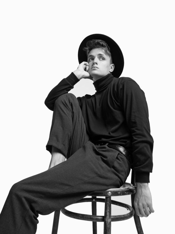 Boy in the Hat фото превью