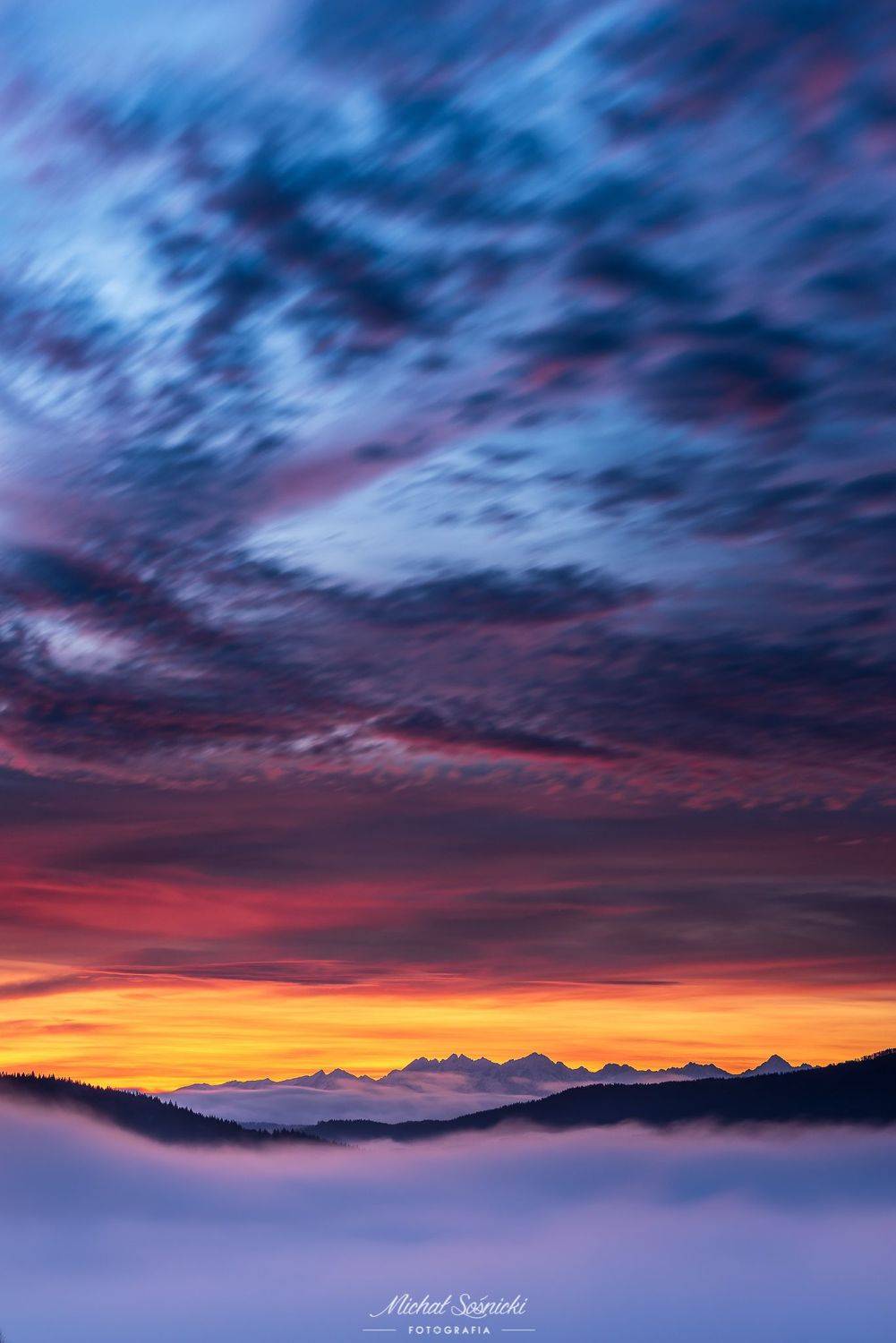 #poland #pentax #benro #lightroom #nikcollection #nature #sunrise #mountains #sky #fog #foggy #morning #pix, Michał Sośnicki