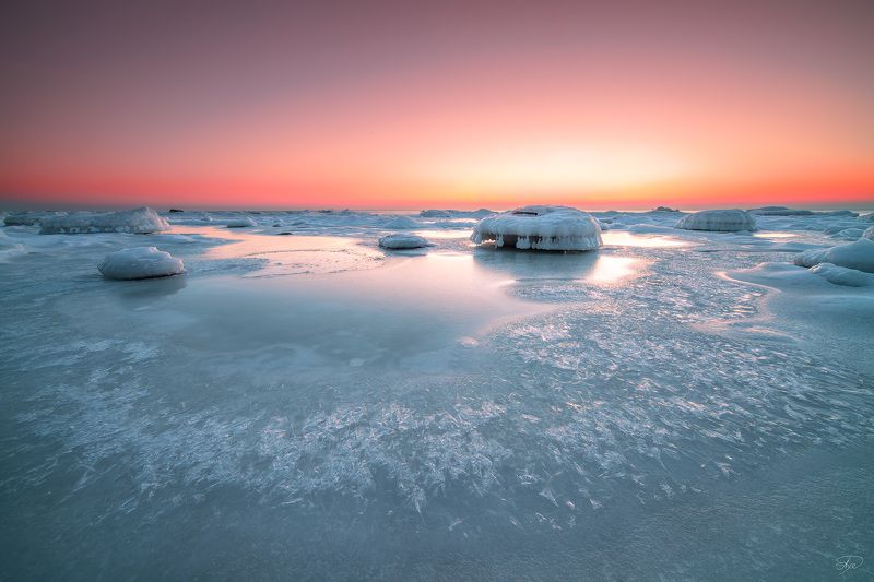 Холодный закат фото превью