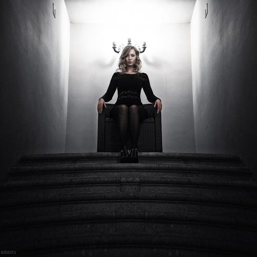 Dark throne