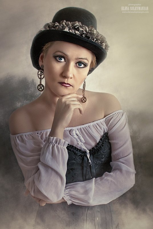 Автопортрет фото превью