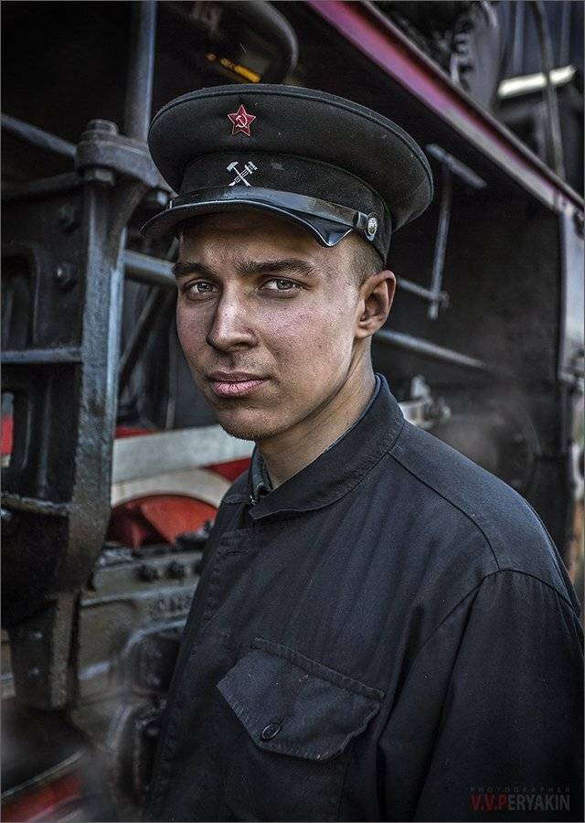 , Виктор Перякин