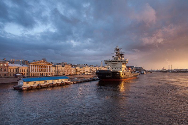 Про Санкт-Петербург и Москву на закате фото превью