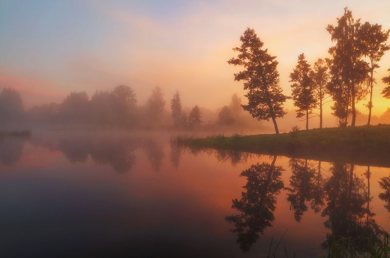 sunrise, morning, mist, fog, colours, lake Till the darkness fades away фото превью