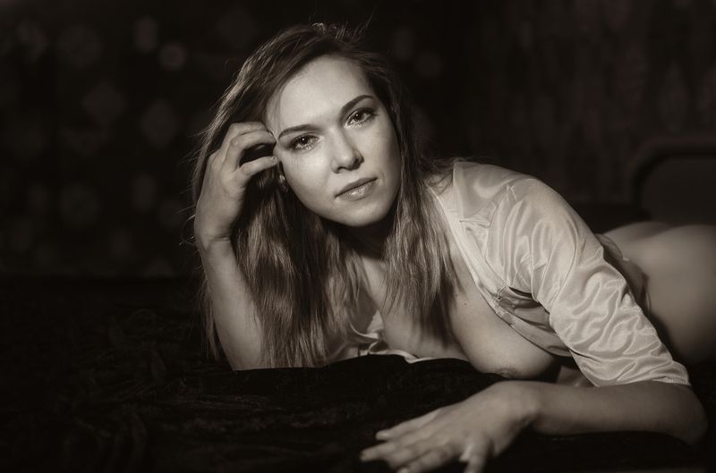 Elle in Bed III фото превью