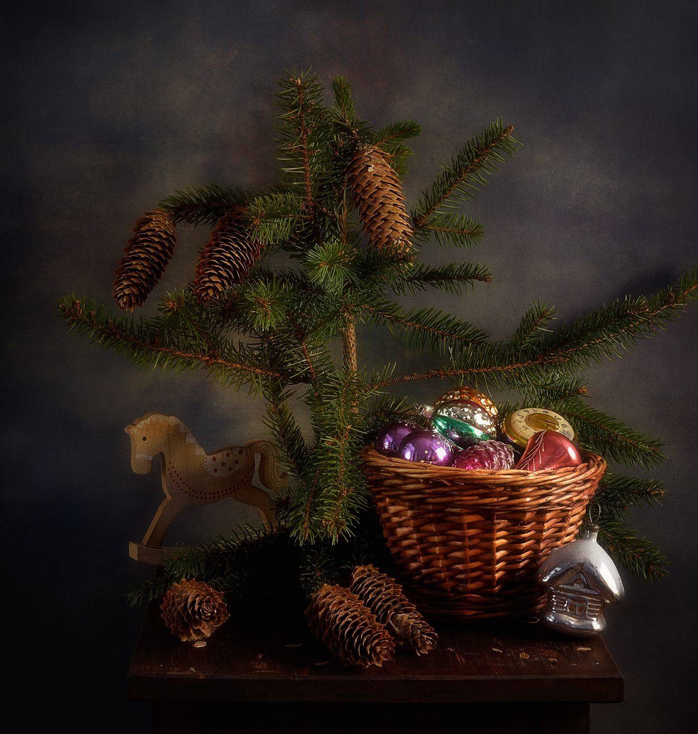 натюрморт,композиция,праздник,зима,шишки,игрушки,елка, Наталия К