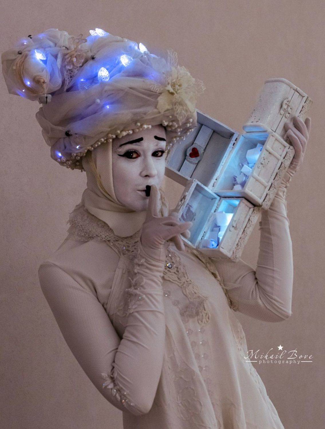 , Михаил Бове