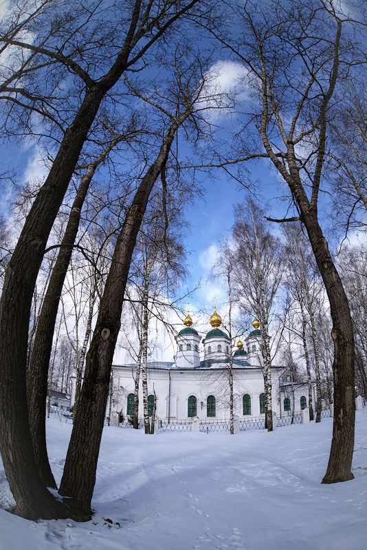 Обнимая облака фото превью