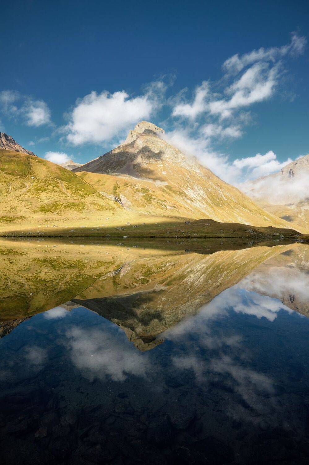 arkhyz, clouds, landscape, chilik, autumn, mirror, reflection, архыз, облака, пейзаж, чилик, осень, зеркало, отражение, Артём Харченко