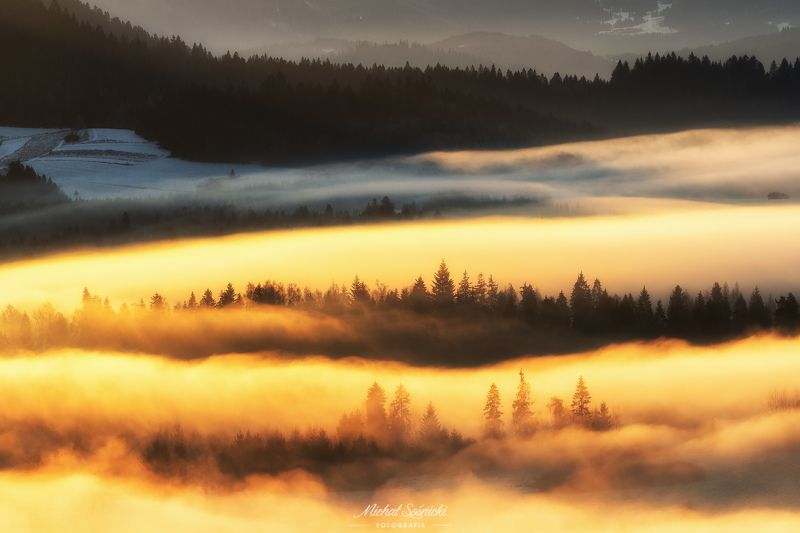 #poland #pentax #benro #lightroom #nikcollection #nature #sunrise #mountains #sky #fog #foggy #morning #pix Layers at sunrise... фото превью