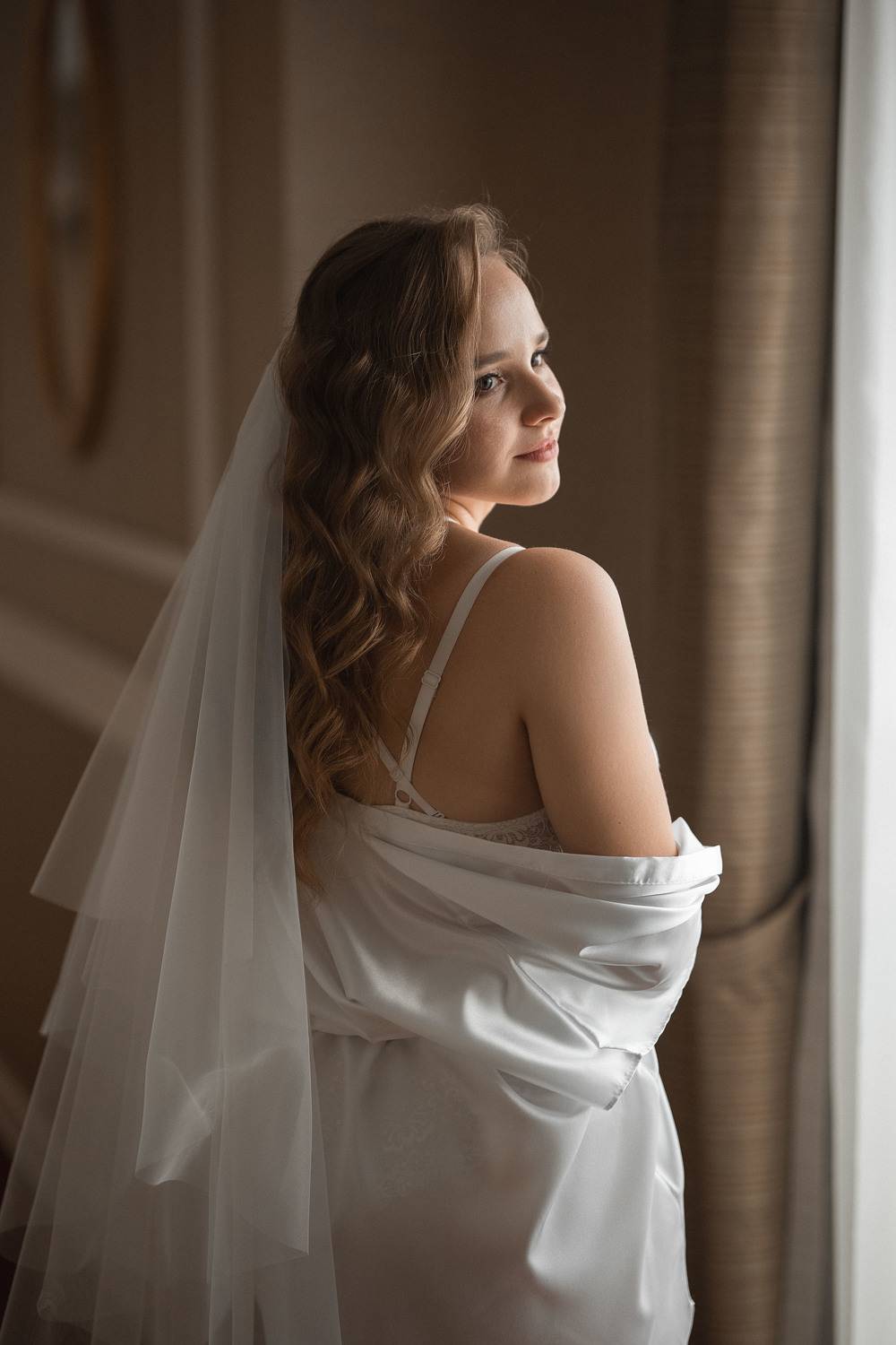 свадьба, свадебная фотосессия,  невеста, свадебное платье, счастье, любовь, портрет, фотосессия, bride, wedding, love, happy, dress, wedding dress, portrait, woman, женский портрет, свадебная фотография, wedding photography, Владимир Васильев