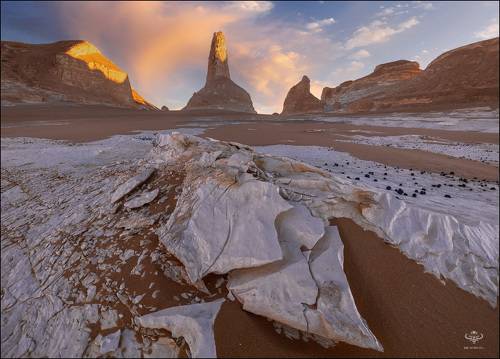 Инопланетный пейзаж Египетской пустыни